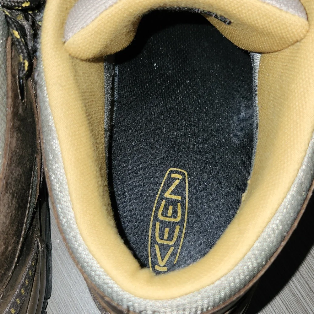 KEEN Siskiyou Mid Waterproof Leather Hiking Boots Sz 13